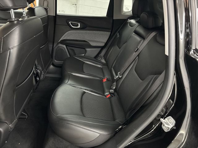 Used 2022 Jeep Compass Latitude image 12