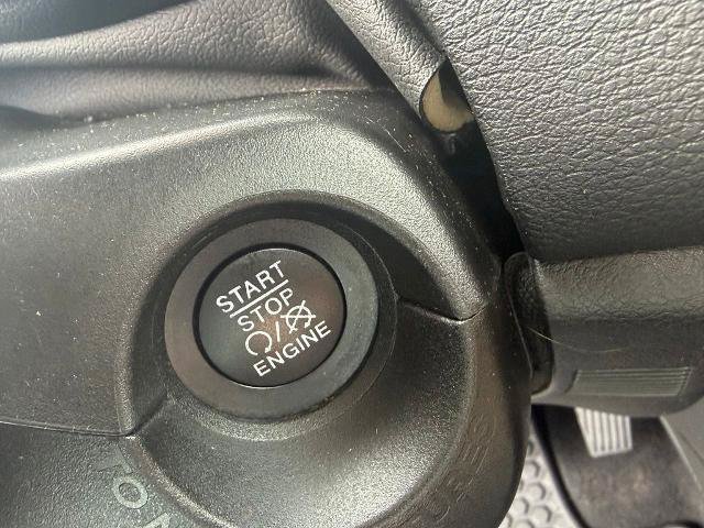 Used 2021 Jeep Renegade Latitude w/ Convenience Group AWD/4WD image 30