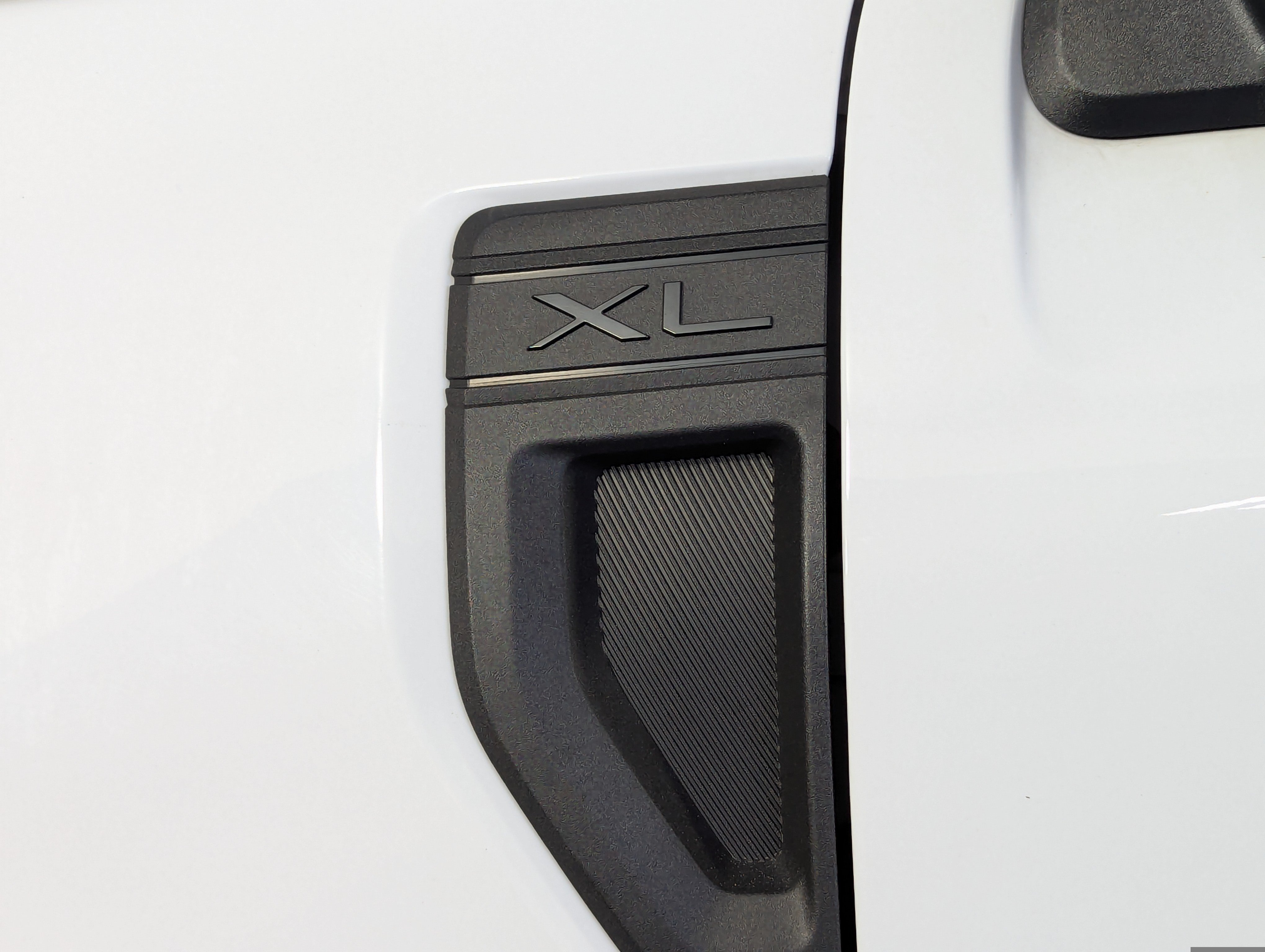Certified 2022 Ford Maverick XL FWD image 9