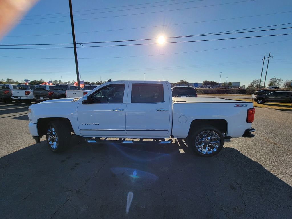 Used 2017 Chevrolet Silverado 1500 LTZ Z71 w/ LTZ Plus Package image 2