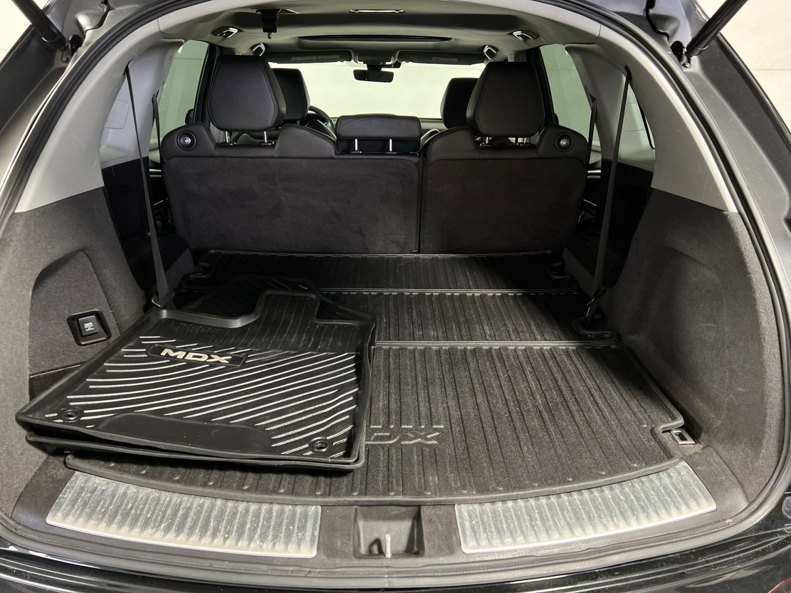 Used 2019 Acura MDX SH-AWD image 25