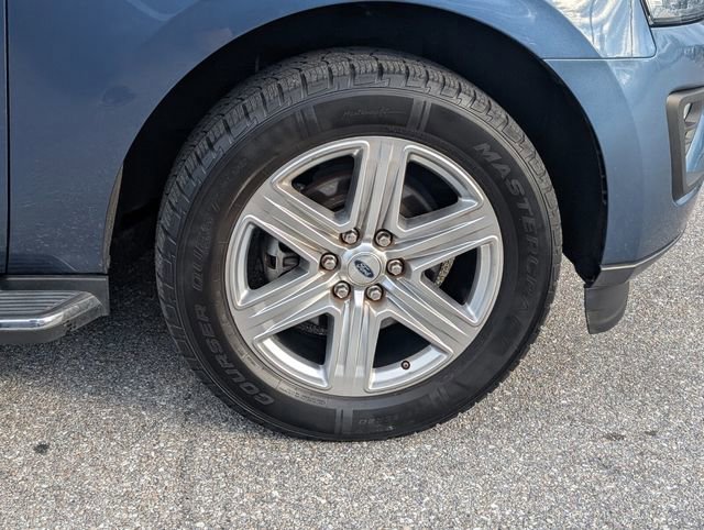 Certified 2020 Ford Expedition XLT w/ Equipment Group 202A image 9