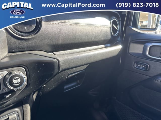 Used 2022 Jeep Wrangler Unlimited Sahara image 26