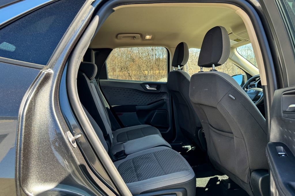 Certified 2020 Ford Escape SE image 13