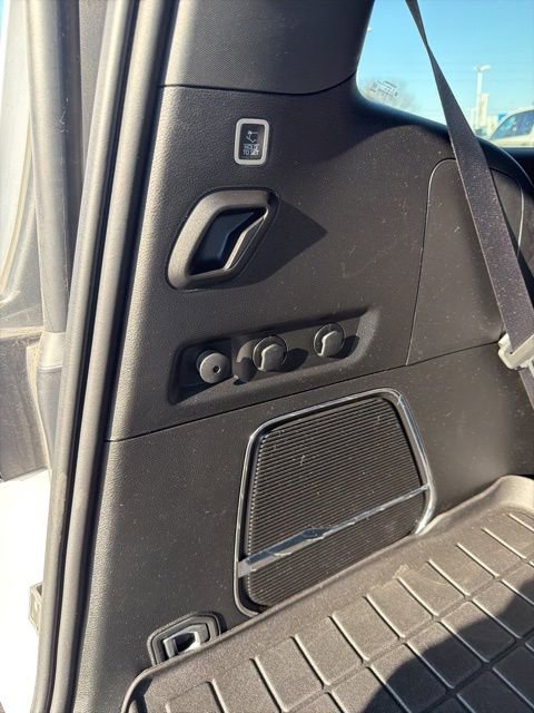 Used 2023 Jeep Wagoneer Series III w/ Preferred Equipment Group image 10