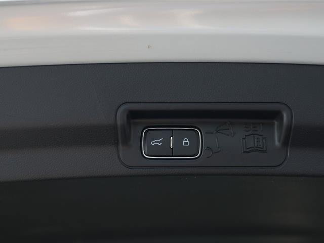 Certified 2025 Ford Explorer Active w/ Active Comfort Package AWD/4WD image 13