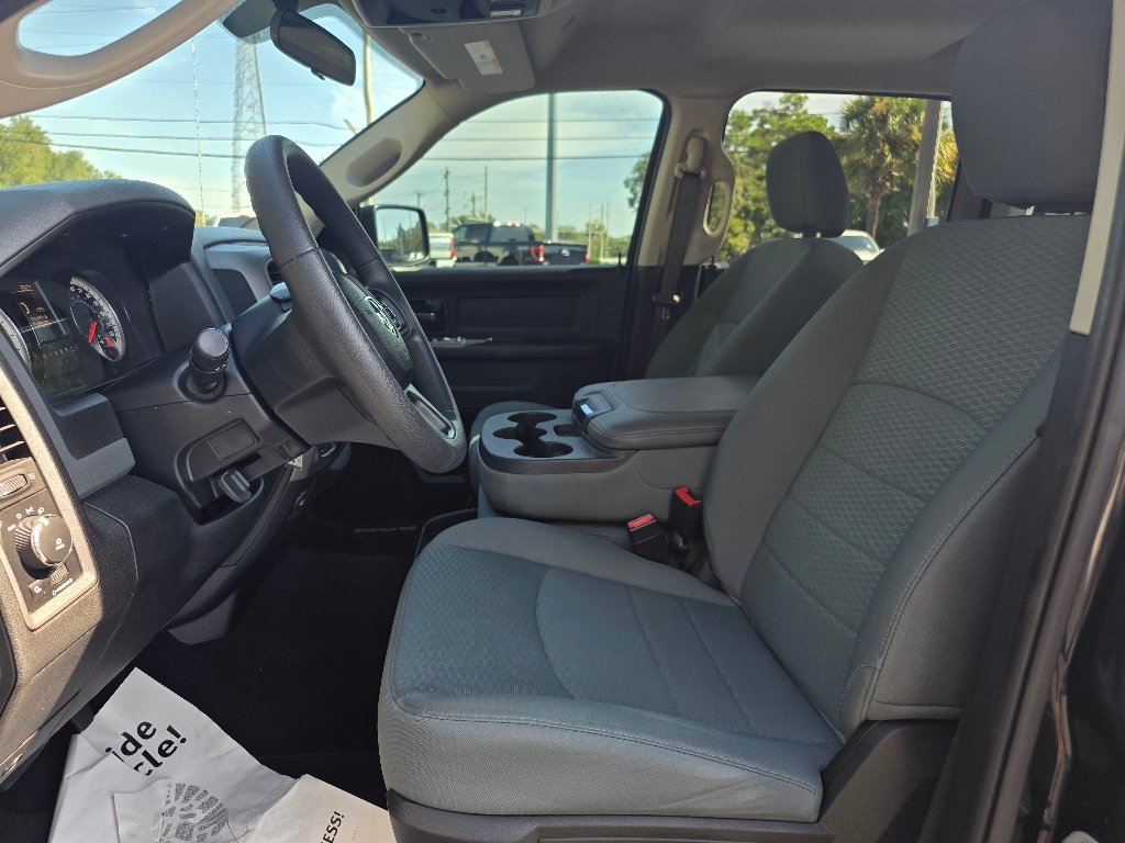 Used 2019 RAM 1500 Express w/ Express Value Package AWD/4WD image 6