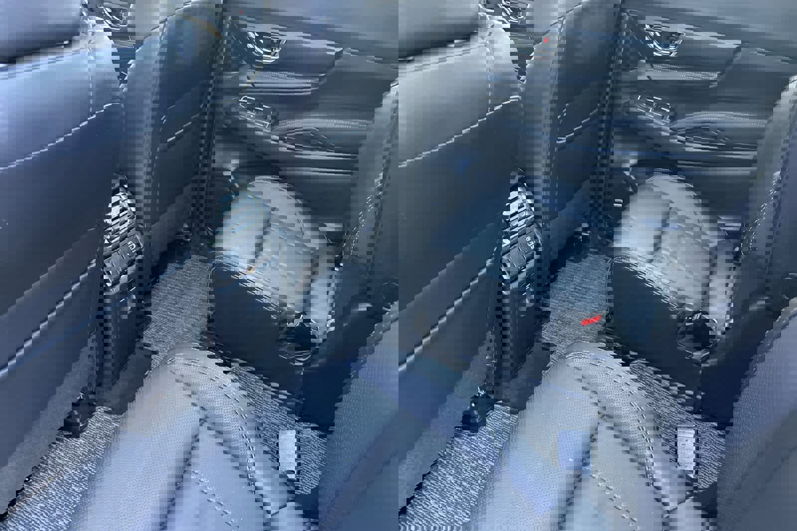 Used 2023 Subaru Ascent Limited w/ Technology Package image 10