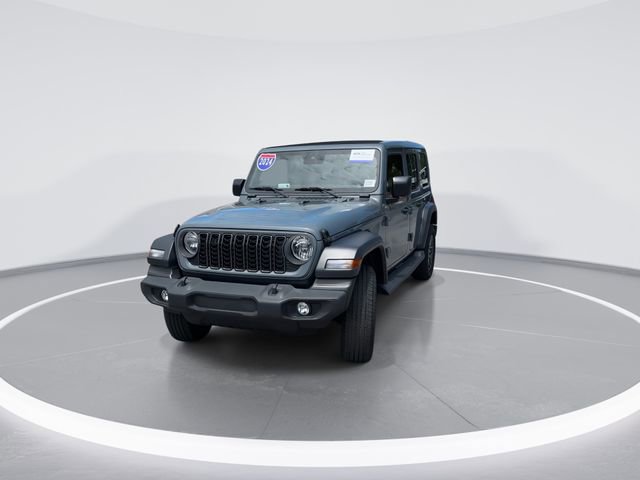 Used 2024 Jeep Wrangler Unlimited Sport AWD/4WD image 3
