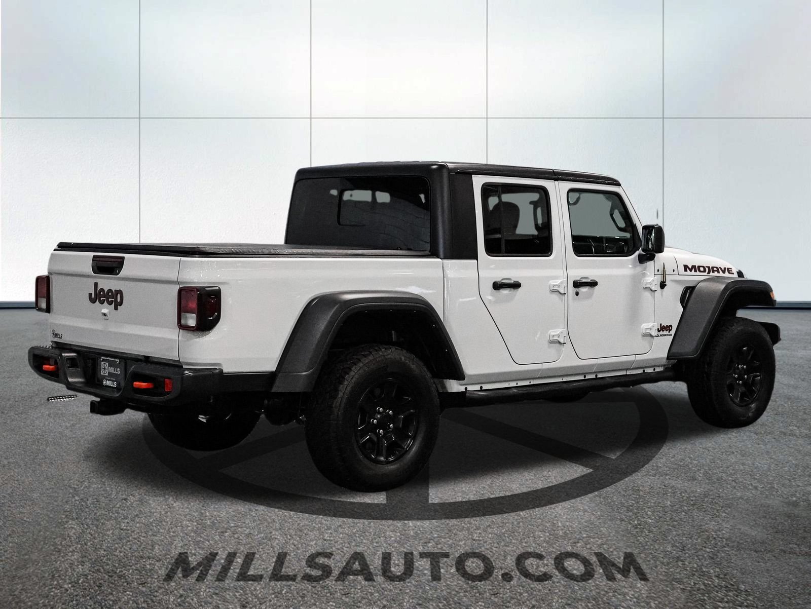 Used 2021 Jeep Gladiator Mojave w/ Trailer Tow Package AWD/4WD image 8