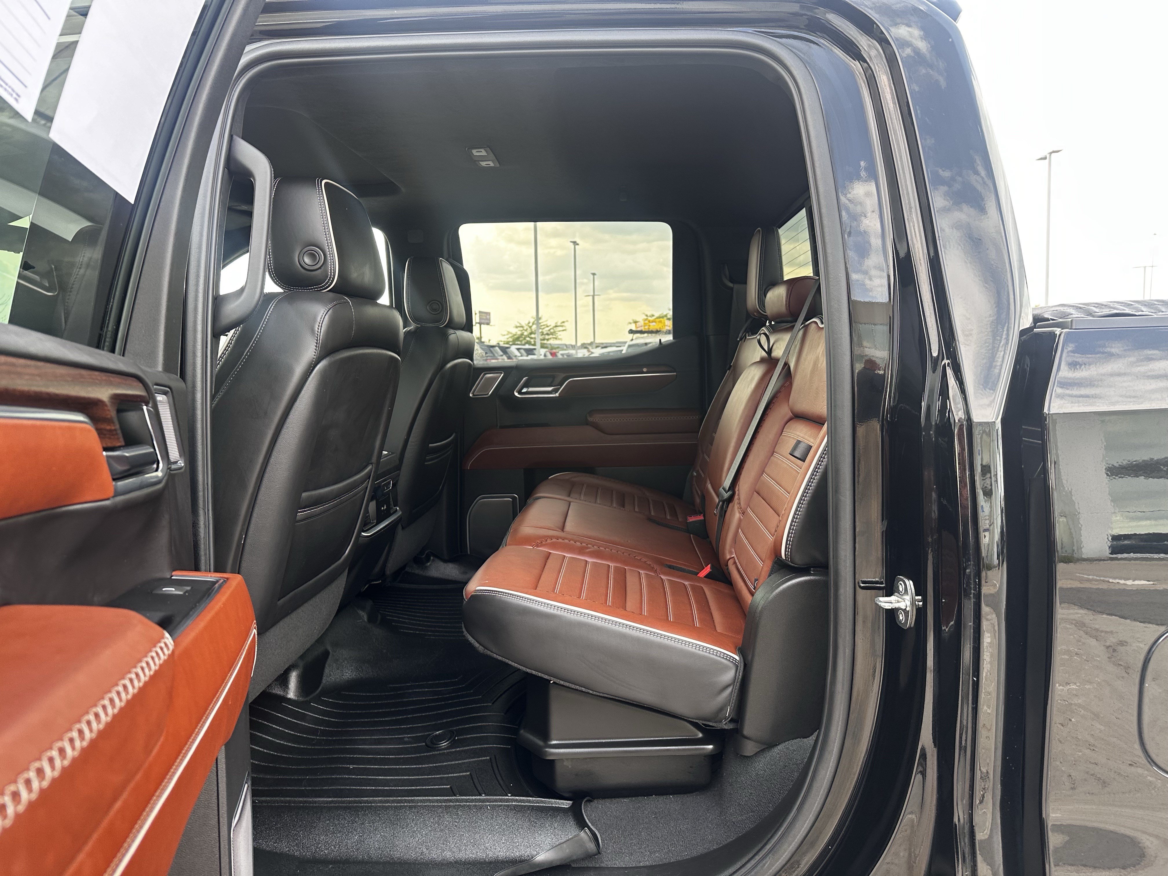 Used 2023 GMC Sierra 1500 Denali Ultimate AWD/4WD image 22