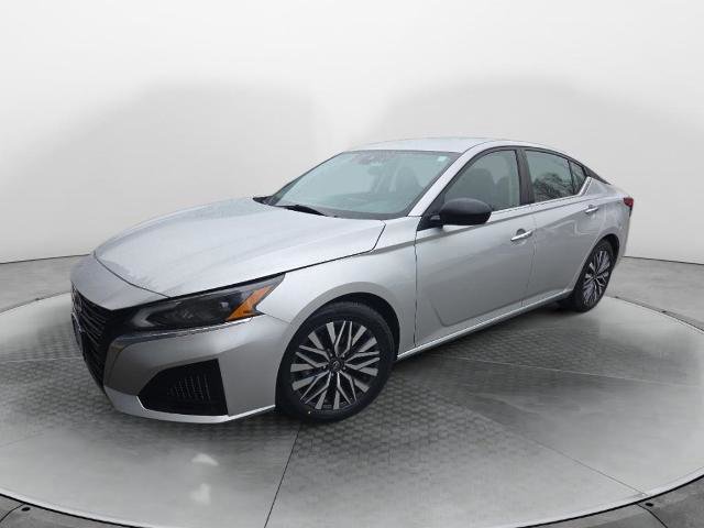 Used 2024 Nissan Altima 2.5 SV