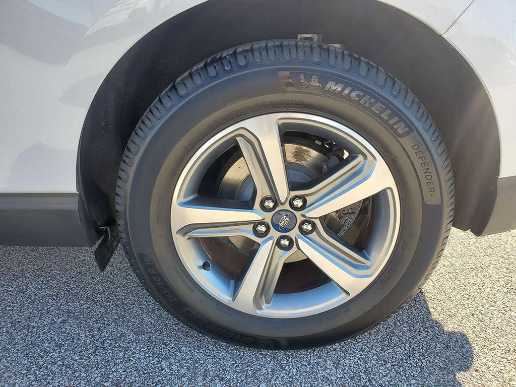 Certified 2019 Ford Edge SEL w/ Equipment Group 201A AWD/4WD image 17