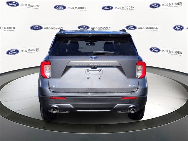 Certified 2023 Ford Explorer XLT w/ Equipment Group 202A image 3