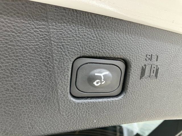 Certified 2024 Ford Edge Titanium w/ Equipment Group 301A image 15