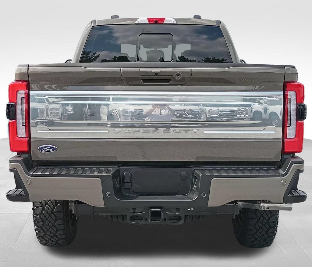 Certified 2026 Ford F250 Platinum w/ Platinum Plus Package AWD/4WD image 6