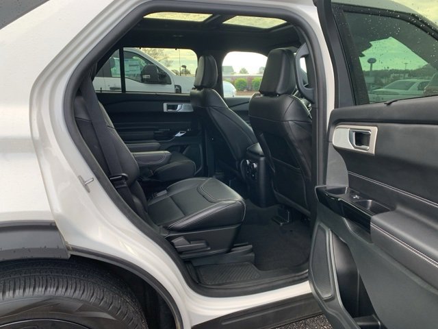 Certified 2024 Ford Explorer ST w/ Equipment Group 401A image 16