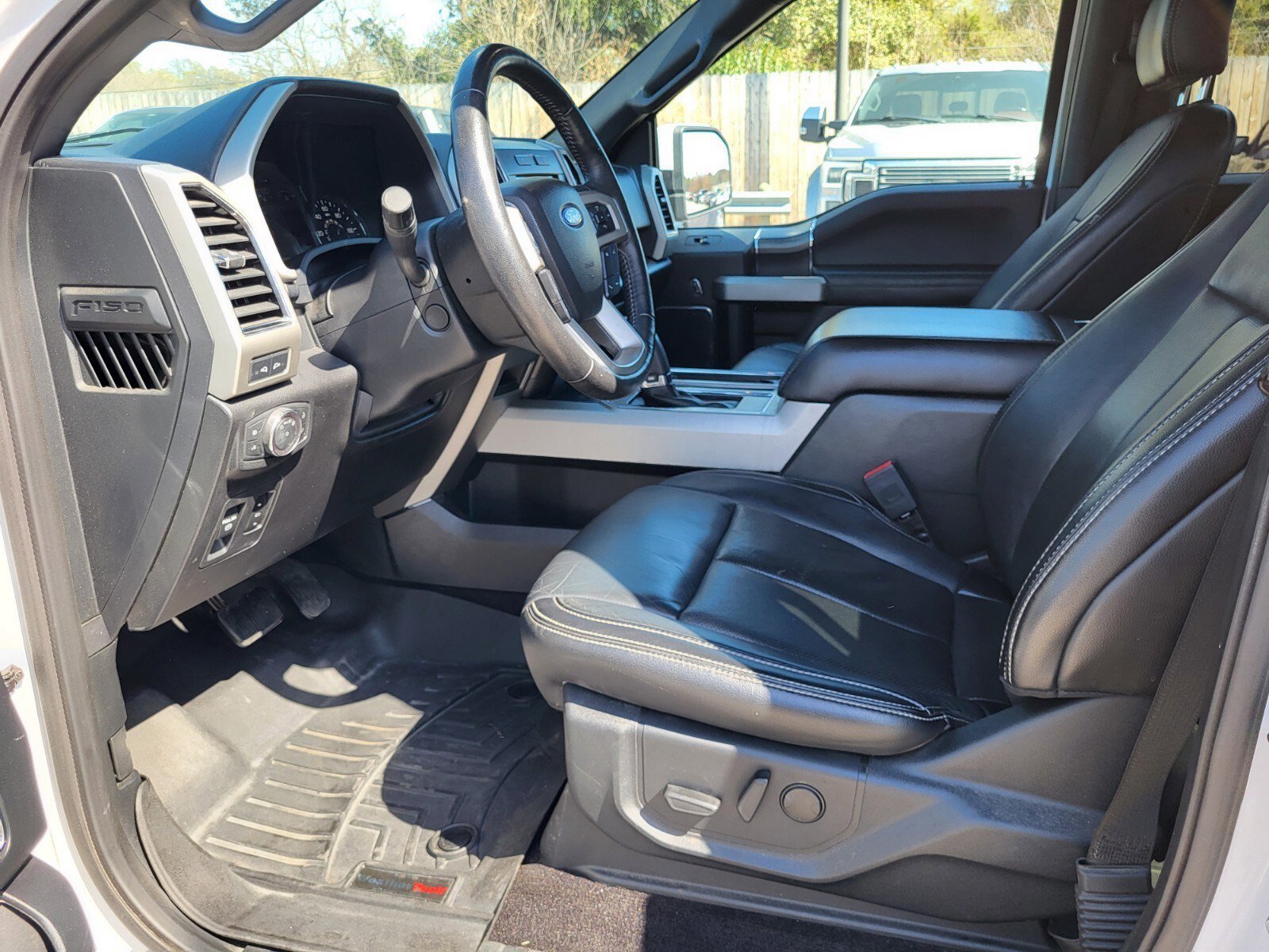 Certified 2019 Ford F150 Lariat w/ Equipment Group 502A Luxury image 20