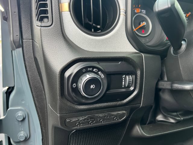 Used 2026 Jeep Wrangler Sport AWD/4WD image 13