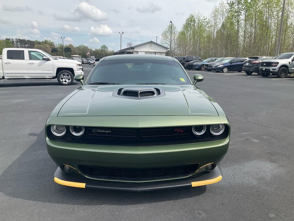 Used 2022 Dodge Challenger R/T w/ Shaker Package RWD video 2