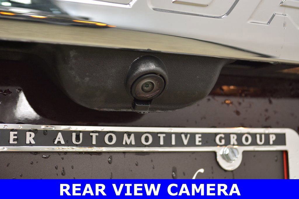 Certified 2022 Ford Explorer XLT w/ Equipment Group 202A image 18