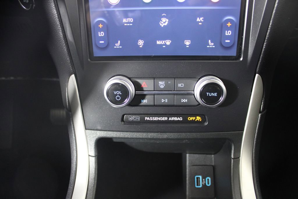 Certified 2024 Ford Edge SEL image 15