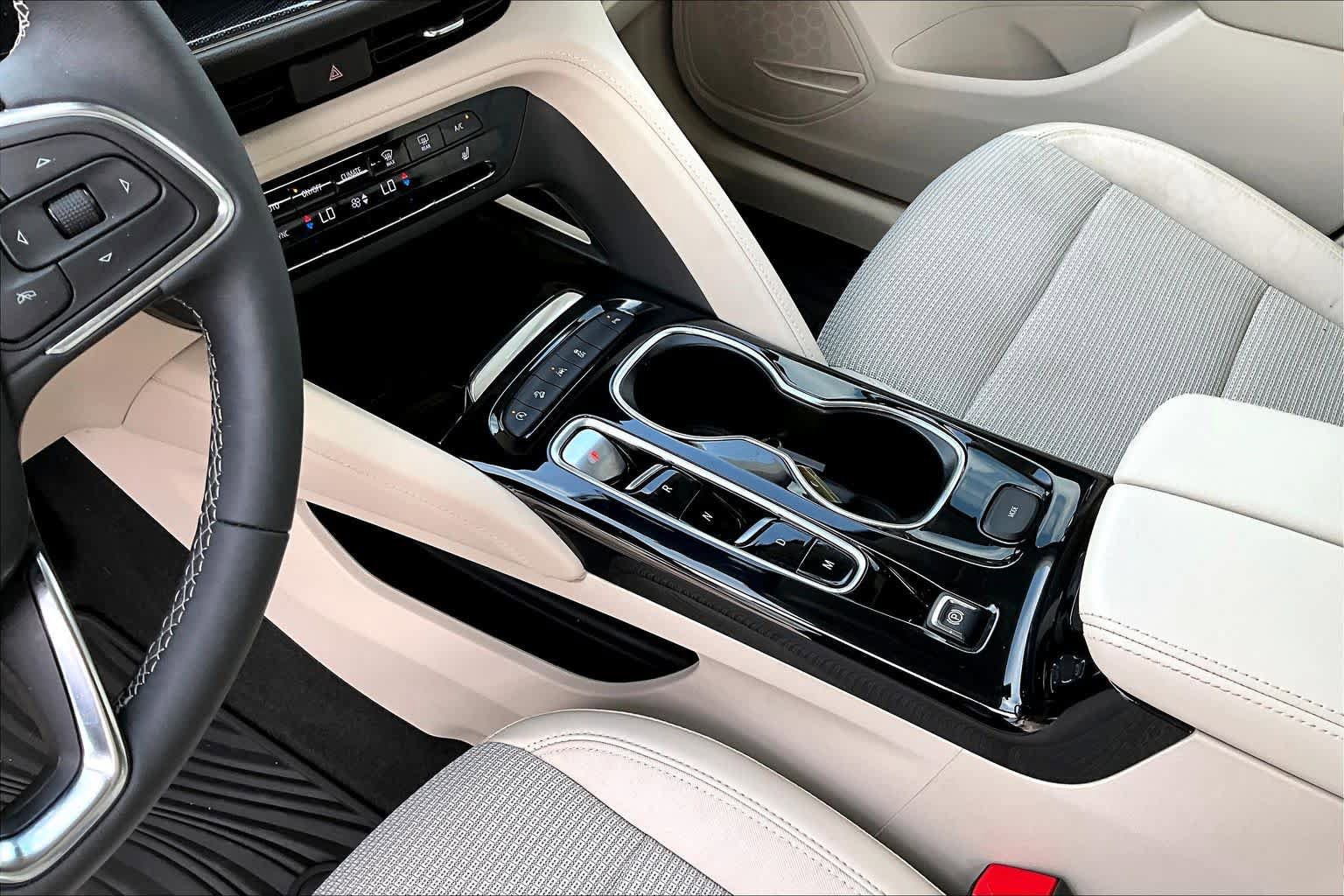 Used 2023 Buick Envision Preferred AWD/4WD image 17