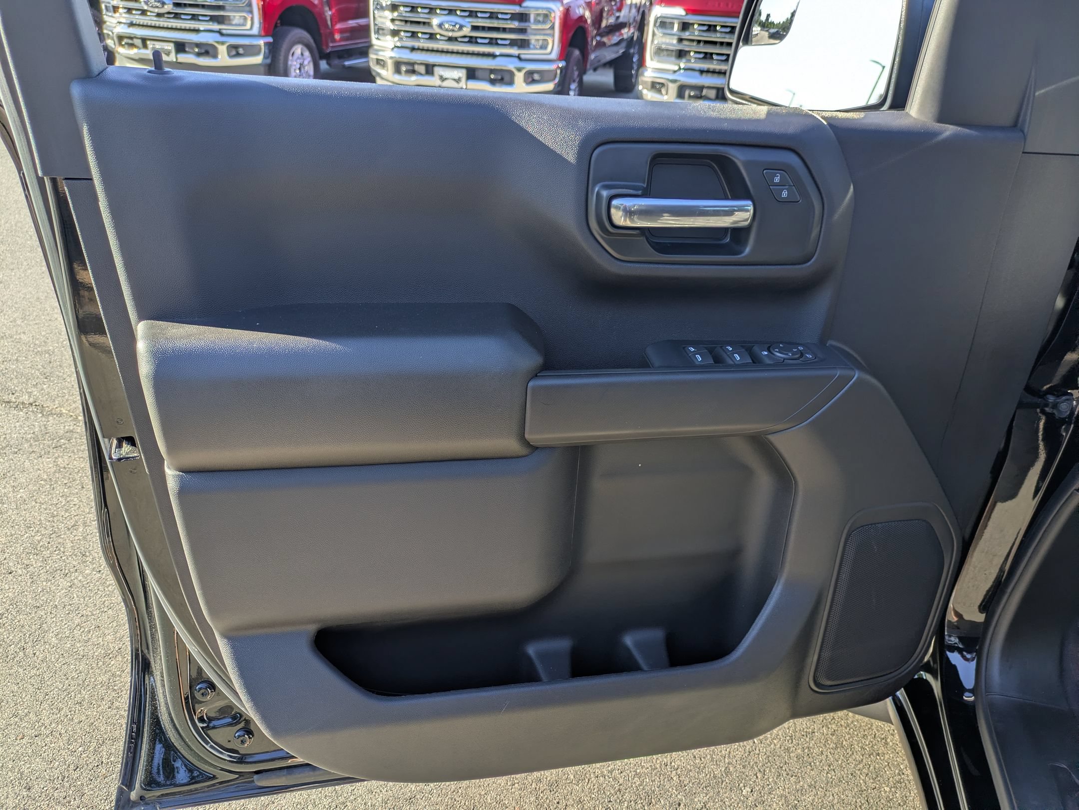 Used 2024 Chevrolet Silverado 1500 Custom Trail Boss AWD/4WD image 16