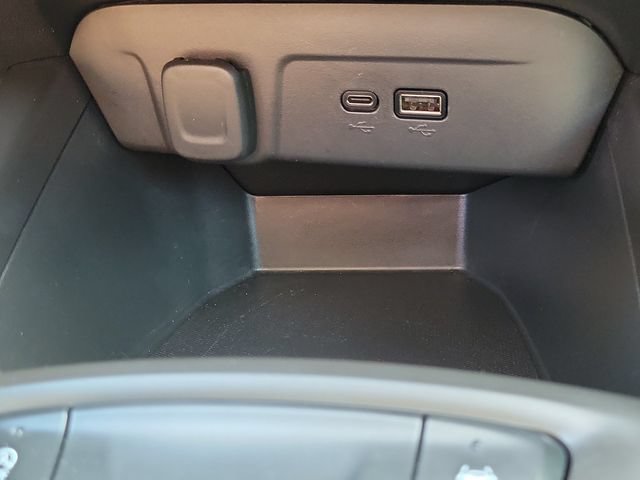 Used 2024 Chevrolet Trax LS FWD image 27