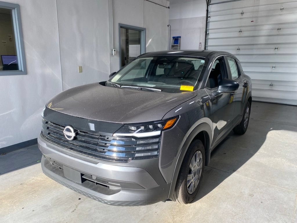 Used 2025 Nissan Kicks S AWD/4WD image 2