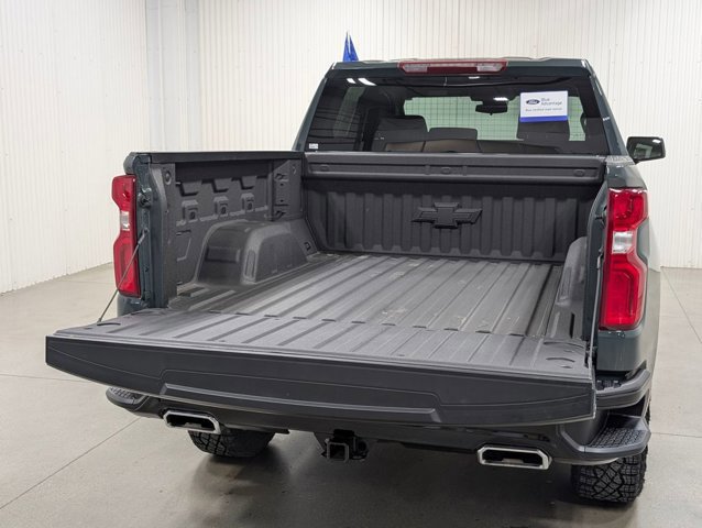 Used 2025 Chevrolet Silverado 1500 LT Trail Boss w/ Protection Package image 8