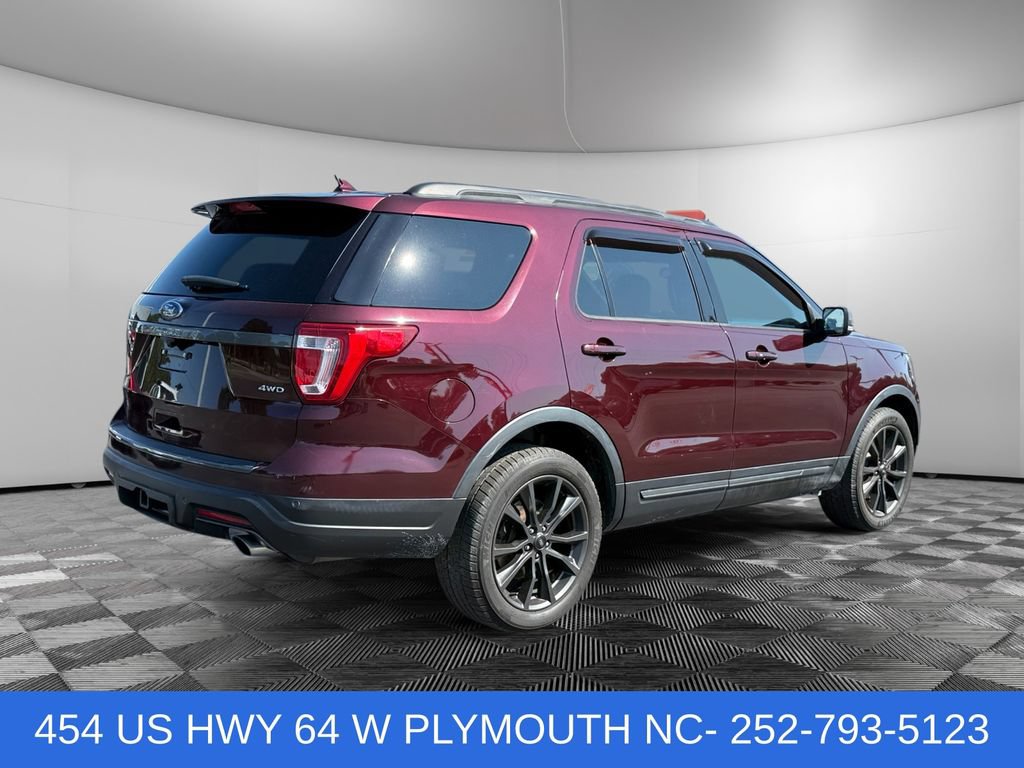 Certified 2018 Ford Explorer XLT w/ Equipment Group 202A AWD/4WD image 5