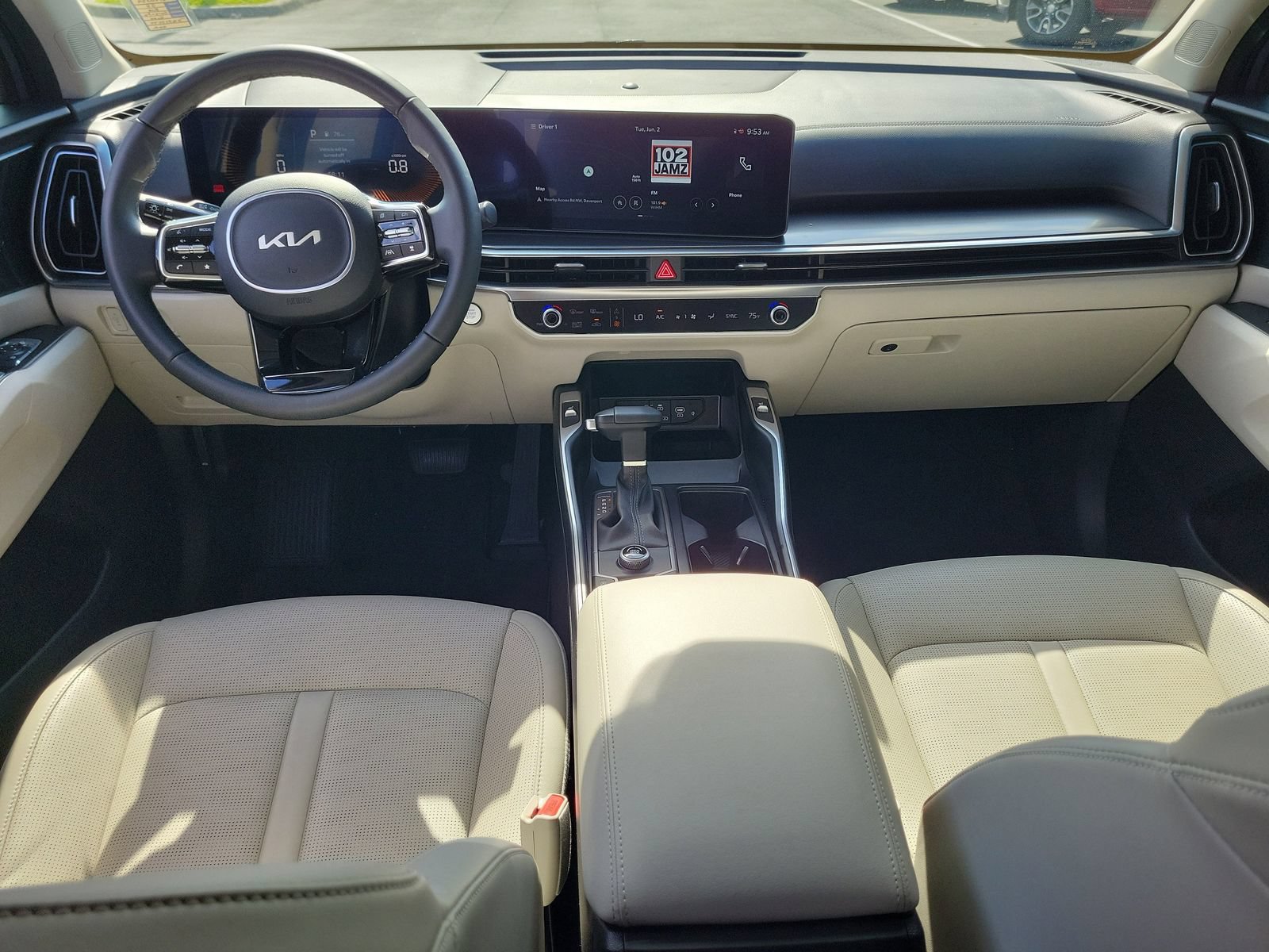 Used 2025 Kia Sorento S FWD image 13