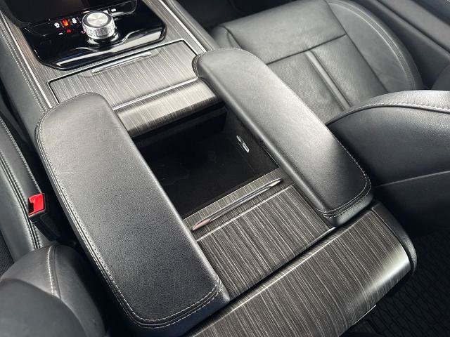 Used 2024 Jeep Wagoneer Series II w/ Flexible Seating Group RWD image 20