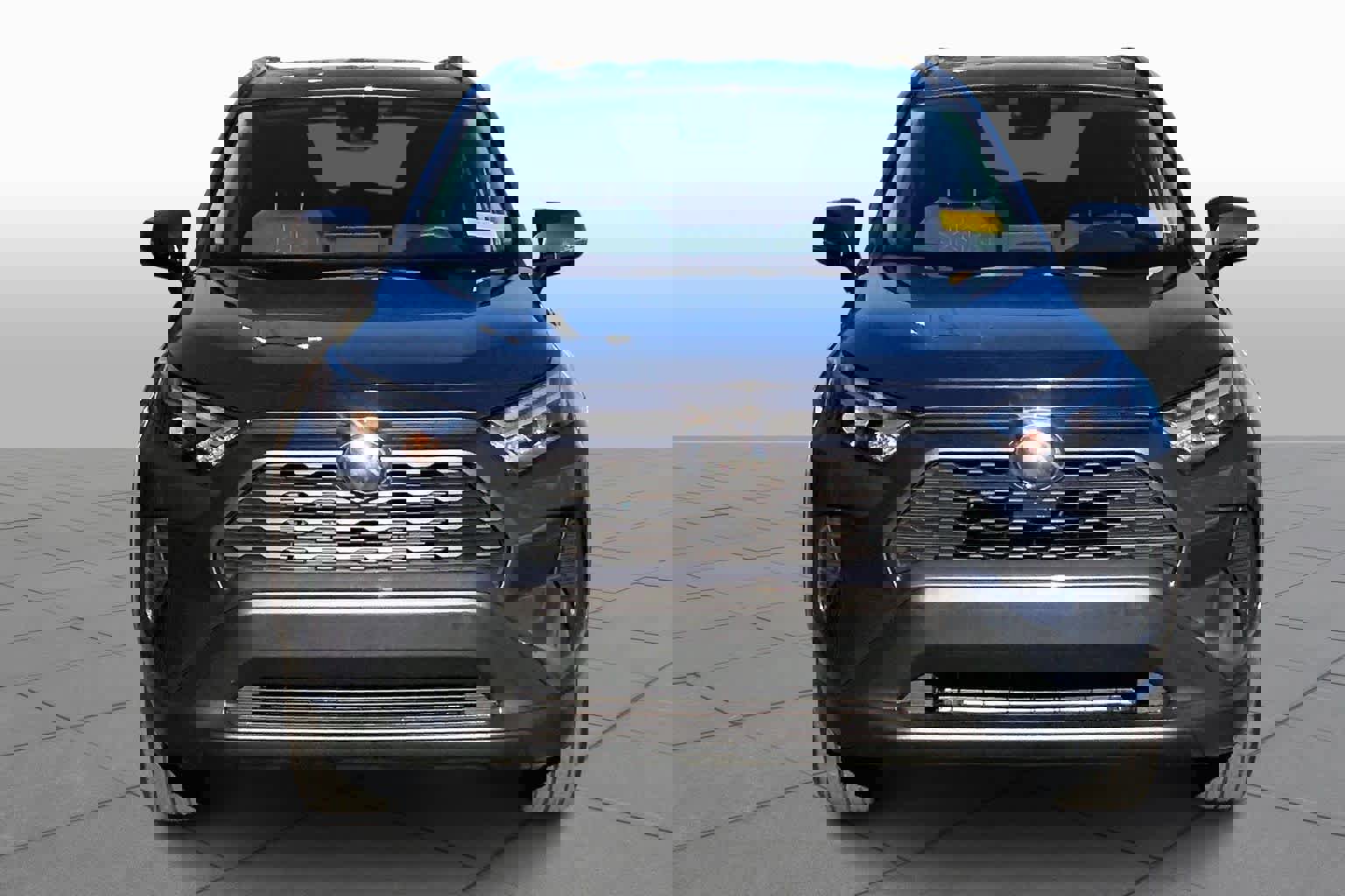 Used 2024 Toyota RAV4 XLE image 3