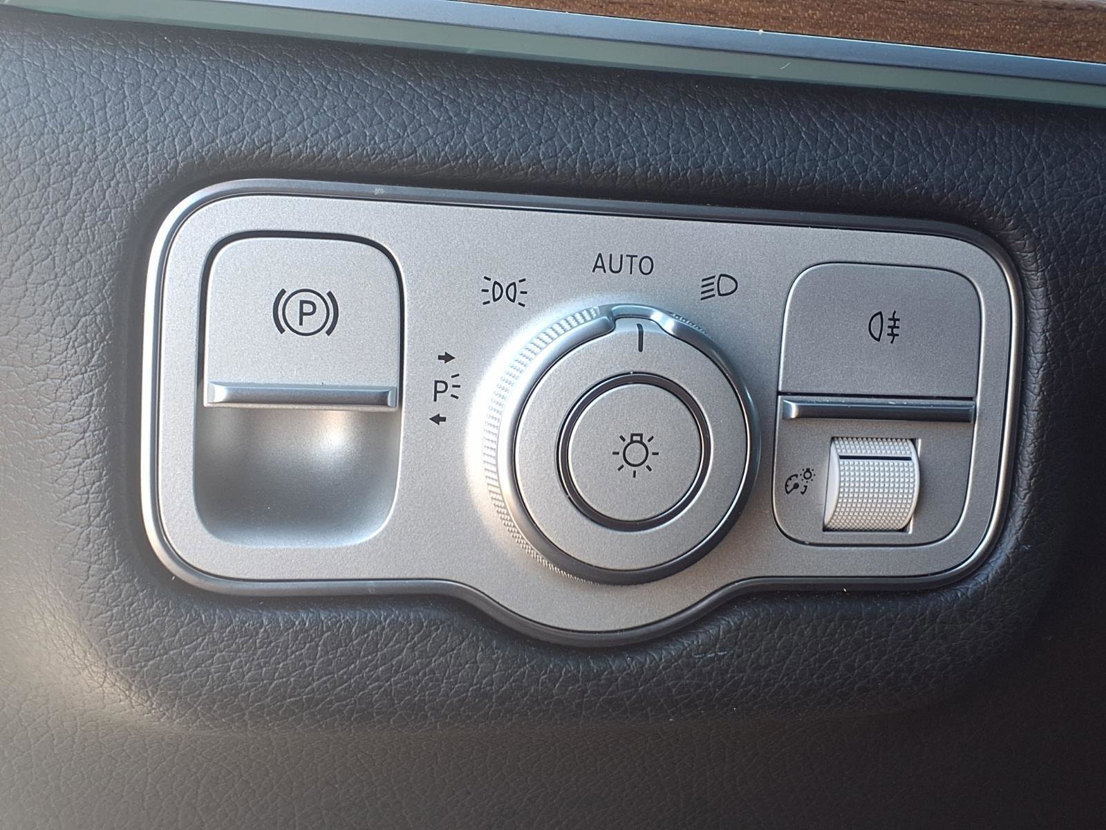 Used 2023 Mercedes-Benz GLE 350 4MATIC image 21