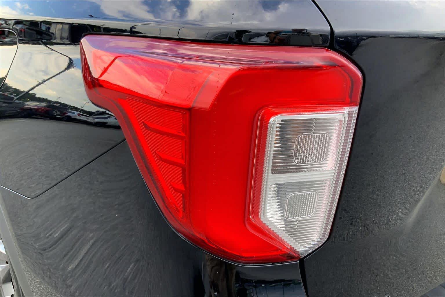 Certified 2023 Ford Explorer XLT w/ Equipment Group 202A RWD image 26