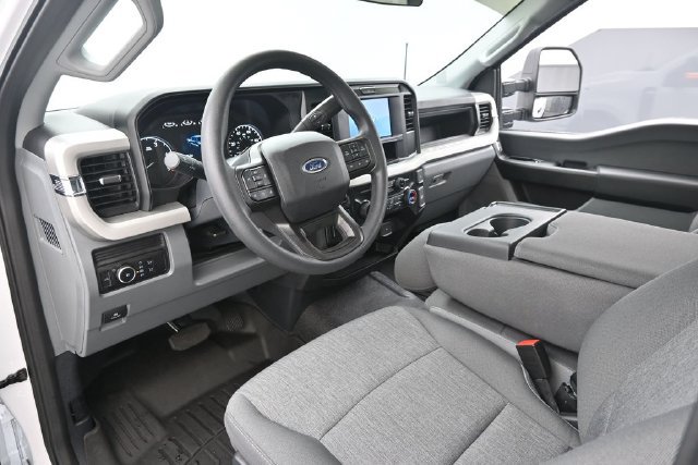 Certified 2026 Ford F250 XL w/ XL Chrome Package RWD image 11