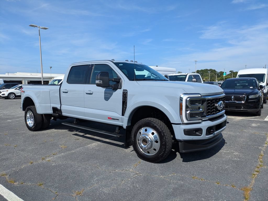 Certified 2026 Ford F450 Platinum w/ FX4 Off-Road Package AWD/4WD image 1