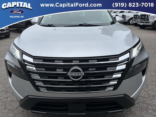 Used 2025 Nissan Rogue SV FWD image 10