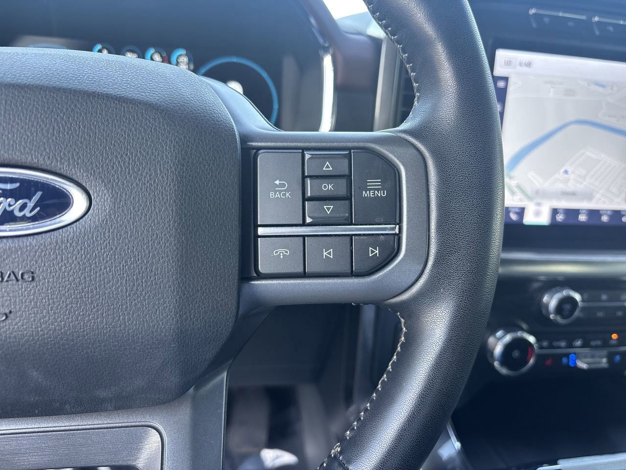 Certified 2023 Ford F150 Lariat w/ Equipment Group 502A High image 31