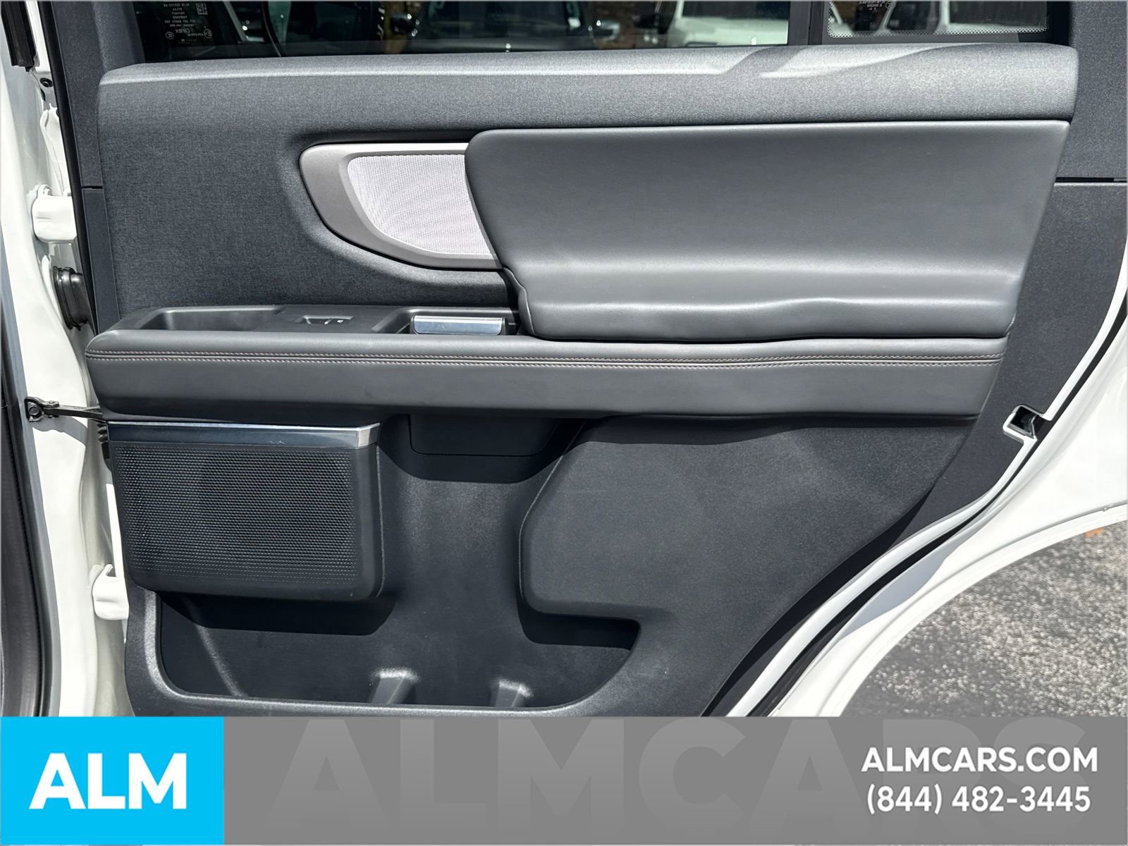 Certified 2025 Ford Expedition Active image 21