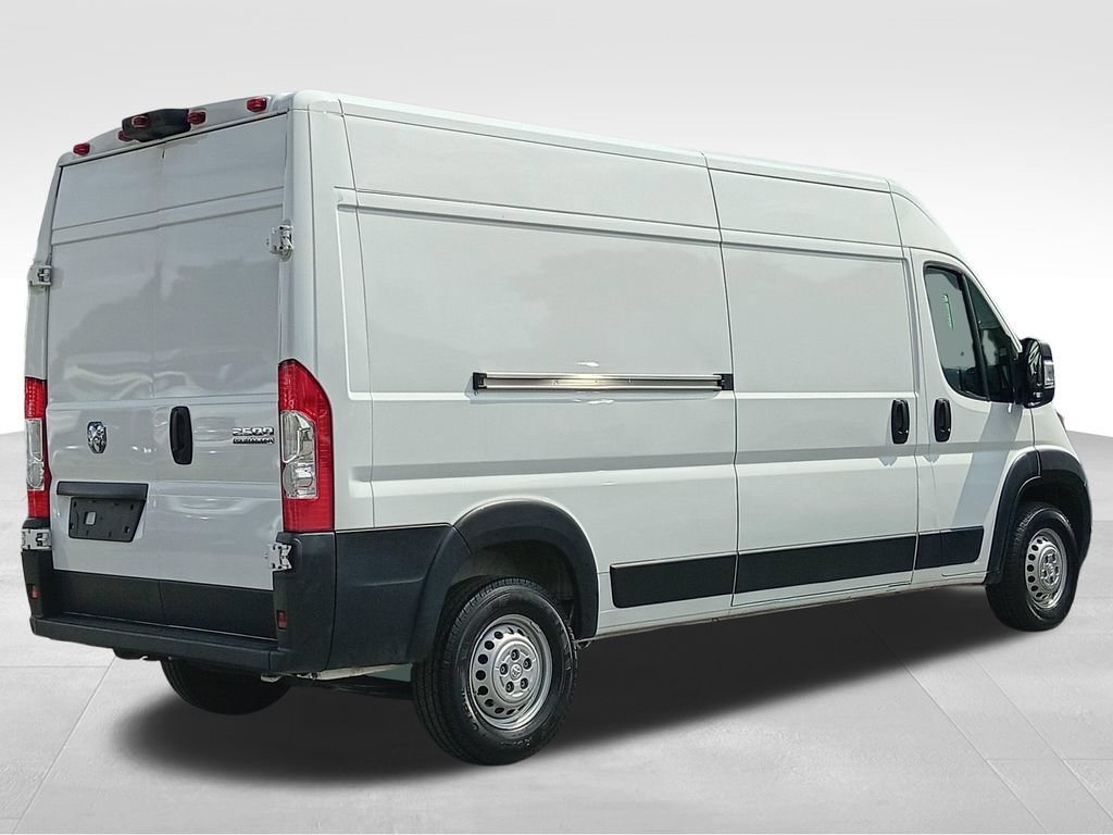 Used 2024 RAM ProMaster 2500 w/ Convenience Group FWD image 3