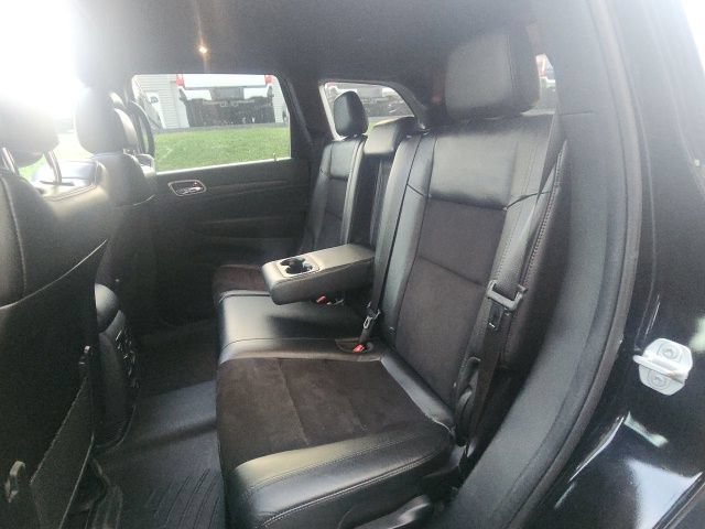 Used 2018 Jeep Grand Cherokee Altitude AWD/4WD image 14