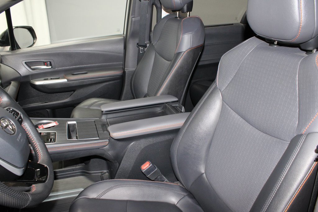 Used 2021 Toyota Sienna XSE w/ XSE Plus Package image 26