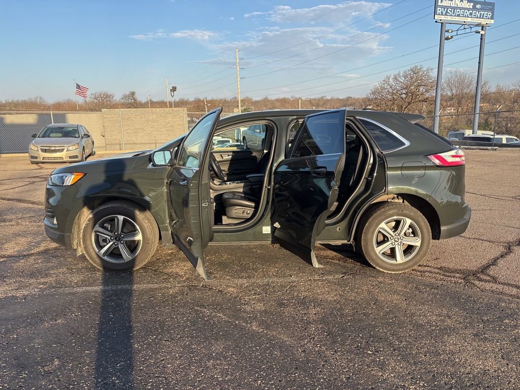 Certified 2024 Ford Edge SEL w/ Convenience Package image 7