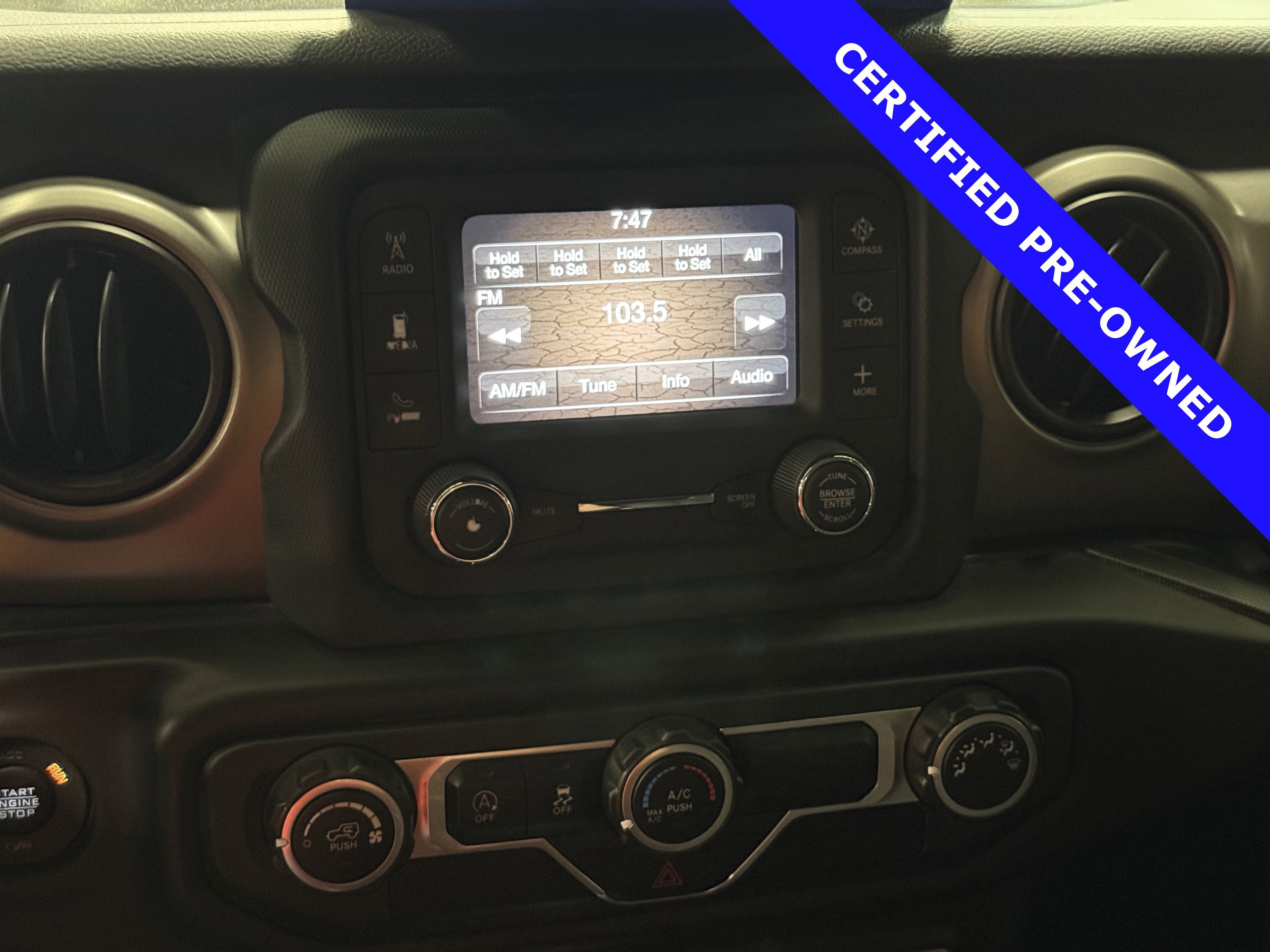 Used 2020 Jeep Wrangler Sport image 27