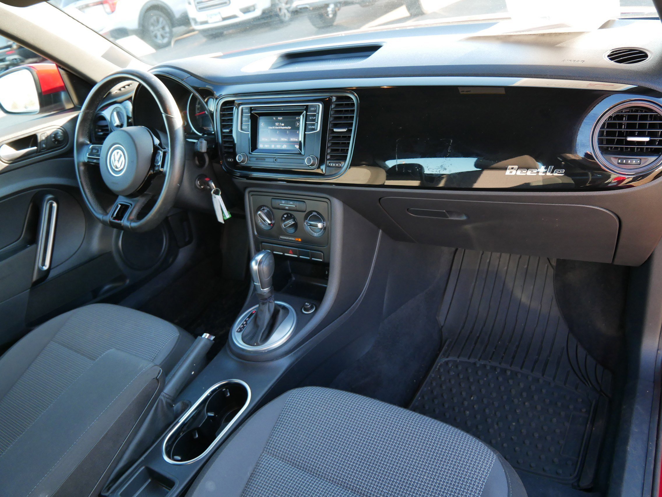 Used 2019 Volkswagen Beetle 2.0T Final Edition SEL image 10