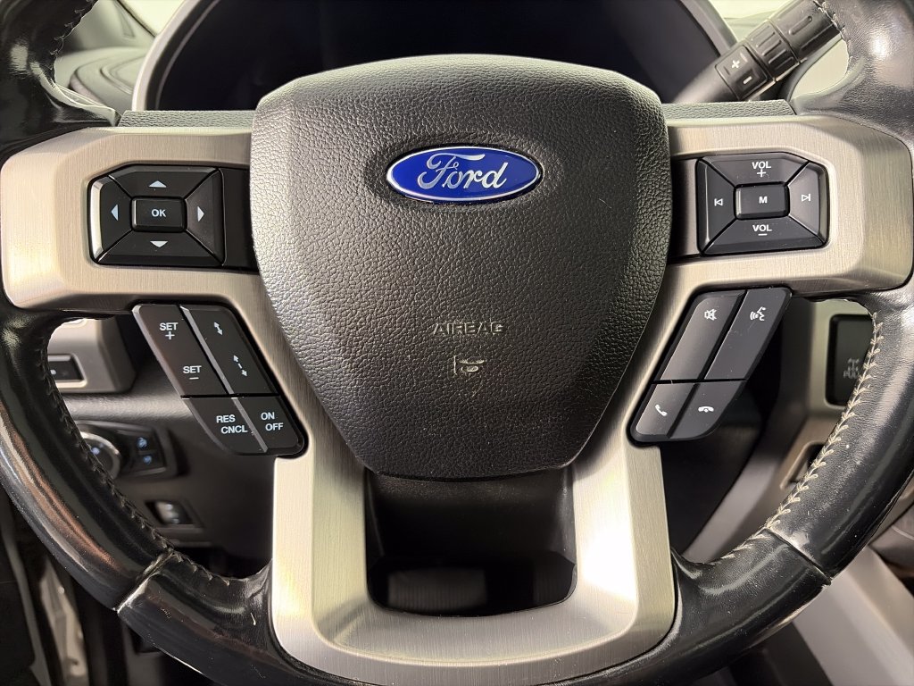 Certified 2017 Ford F250 Platinum w/ Platinum Ultimate Package AWD/4WD image 16