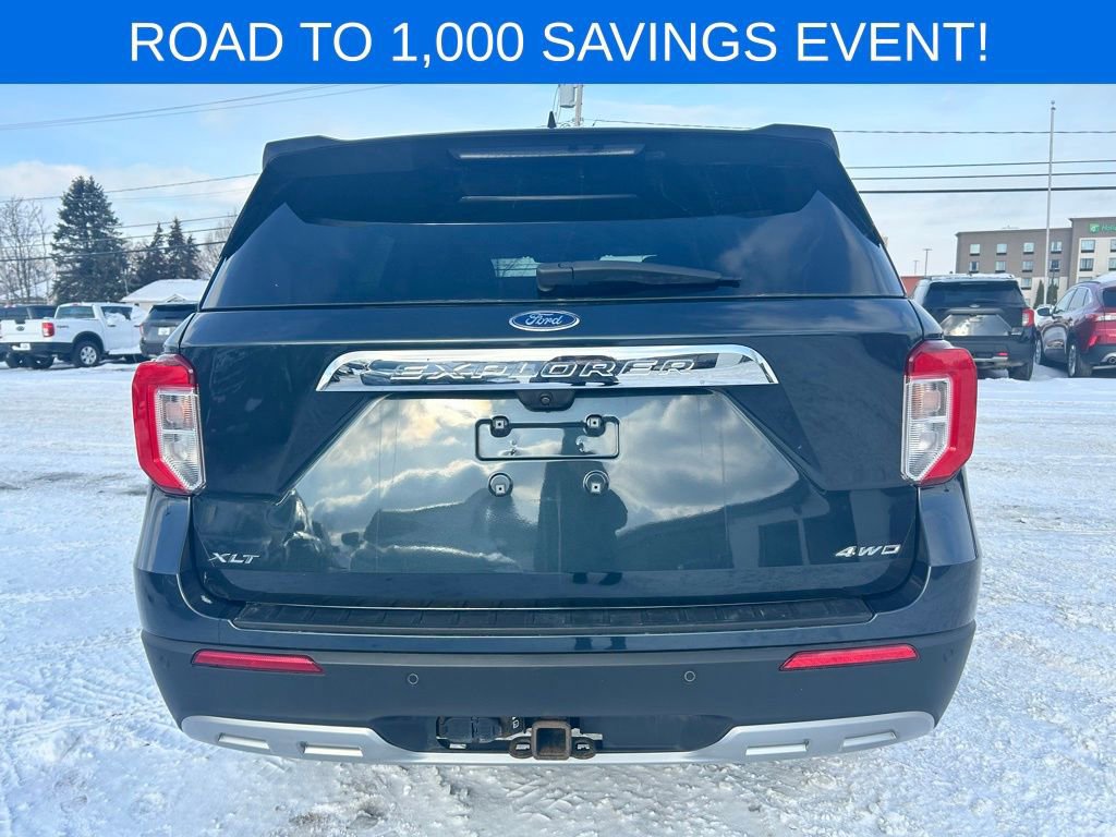 Certified 2022 Ford Explorer XLT w/ Equipment Group 202A image 5